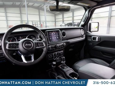 Used 2023 Jeep Wrangler Unlimited Sahara w/ Cold Weather Group AWD/4WD image 13