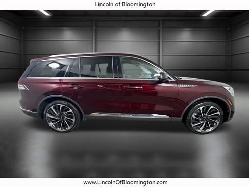 Used 2021 Lincoln Aviator Reserve w/ Equipment Group 202A image 8