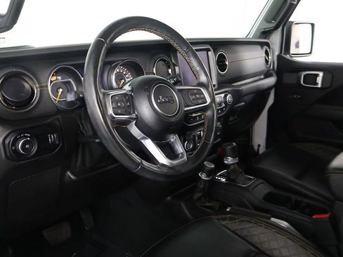 Used 2023 Jeep Wrangler Unlimited Sahara AWD/4WD image 25