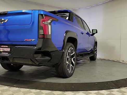 New 2025 Chevrolet Silverado EV RST image 7