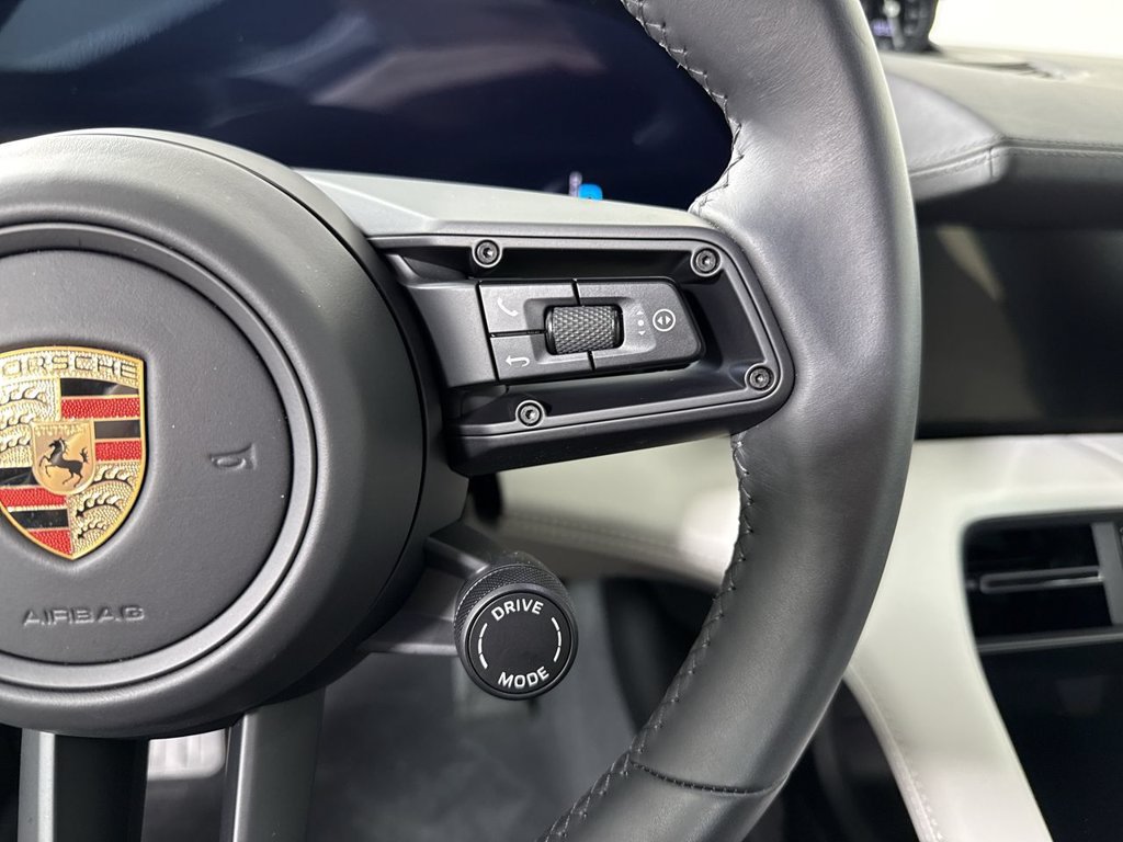 Certified 2023 Porsche Taycan 4S AWD/4WD image 39