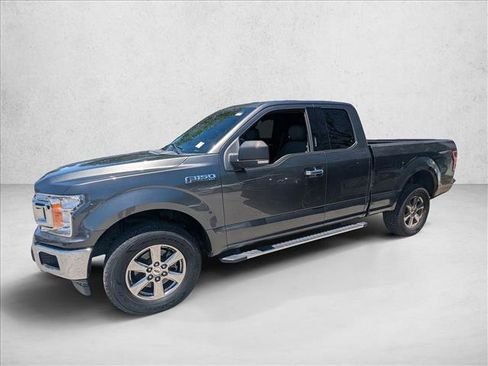 Used 2018 Ford F150 XLT w/ Equipment Group 302A Luxury AWD/4WD image 3
