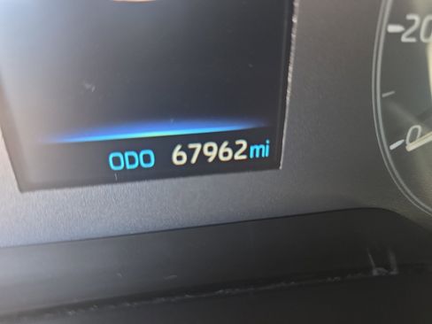 Used 2024 Toyota Corolla LE FWD image 11