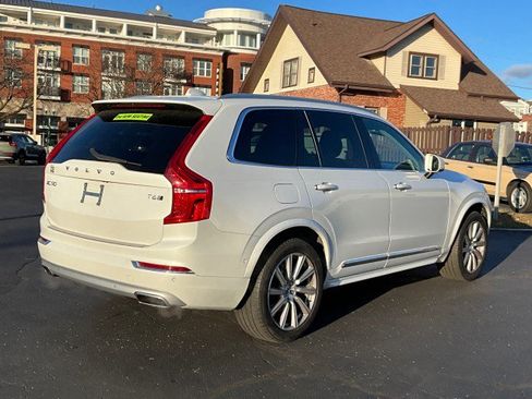Used 2017 Volvo XC90 T6 Inscription w/ Vision Package image 7