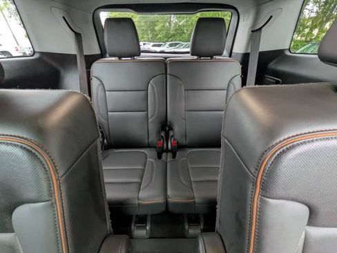 Used 2021 GMC Acadia AT4 w/ Trailering Package AWD/4WD image 17