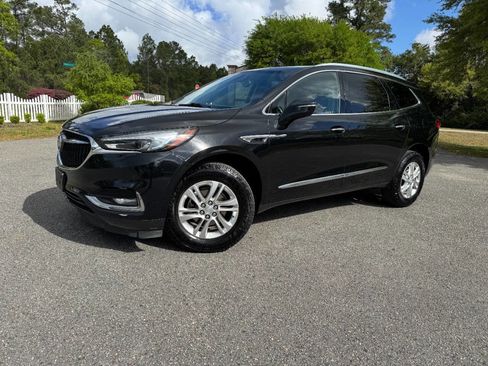 Used 2020 Buick Enclave Essence image 28