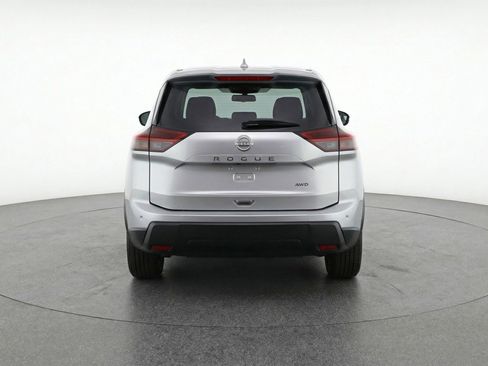 Used 2025 Nissan Rogue SV image 7
