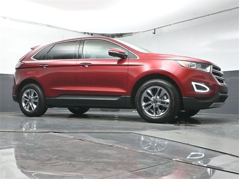 Used 2017 Ford Edge SEL w/ Equipment Group 201A image 32