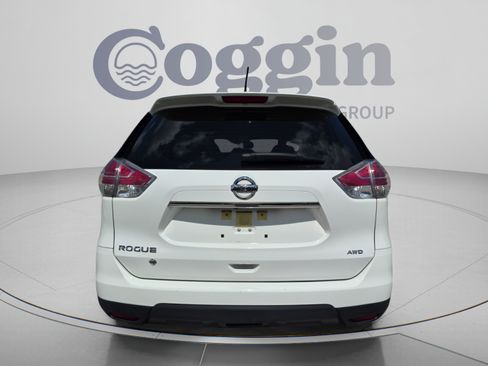 Used 2016 Nissan Rogue S AWD/4WD image 5