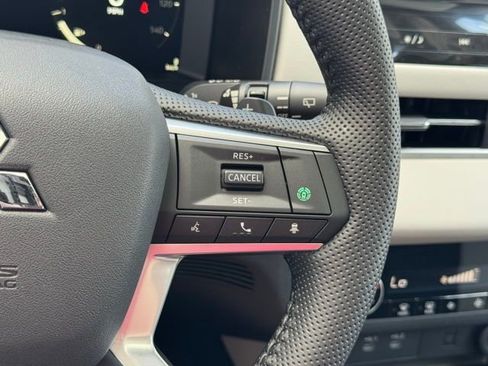 New 2025 Mitsubishi Outlander SE FWD image 24