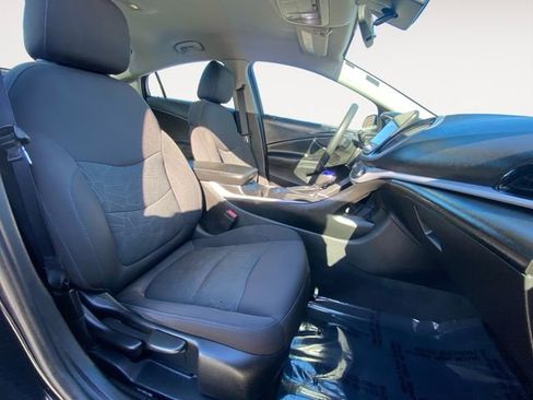 Used 2018 Chevrolet Volt LT image 15