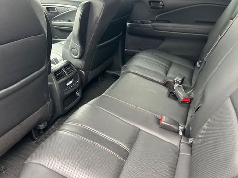 Certified 2022 Honda Pilot TrailSport image 13