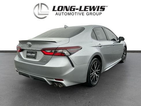 Used 2024 Toyota Camry SE image 7