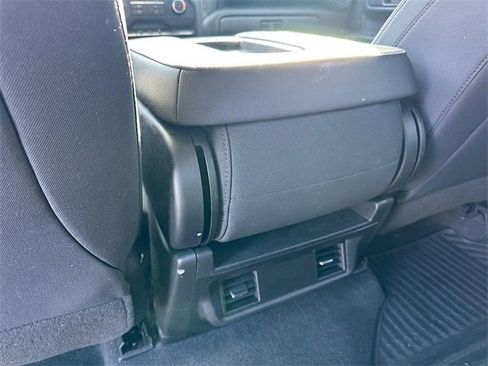 Used 2021 Chevrolet Silverado 1500 Custom image 17