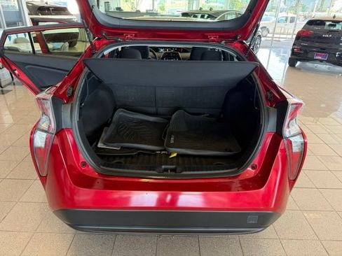 Used 2017 Toyota Prius Two FWD image 20