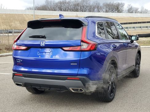 Certified 2024 Honda CR-V Sport Touring image 3