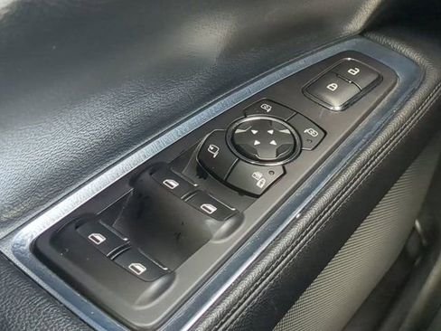 Used 2019 Lincoln Continental Premiere image 22