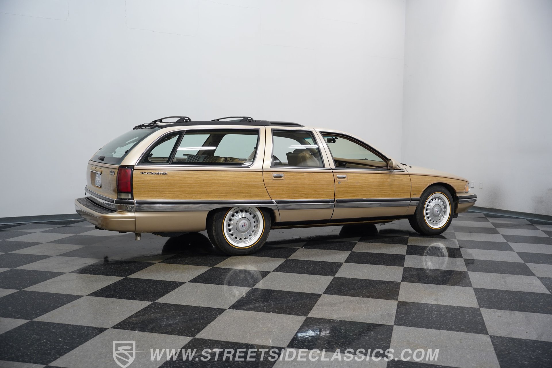 Used 1996 Buick Roadmaster Estate RWD image 14