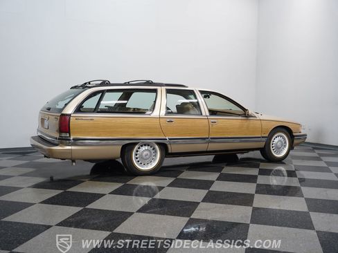 Used 1996 Buick Roadmaster Estate RWD image 14