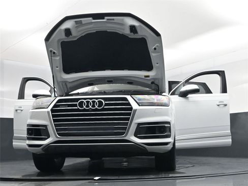 Used 2018 Audi Q7 3.0T Prestige w/ Prestige Package image 22