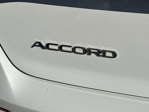 Used 2023 Honda Accord Touring image 29
