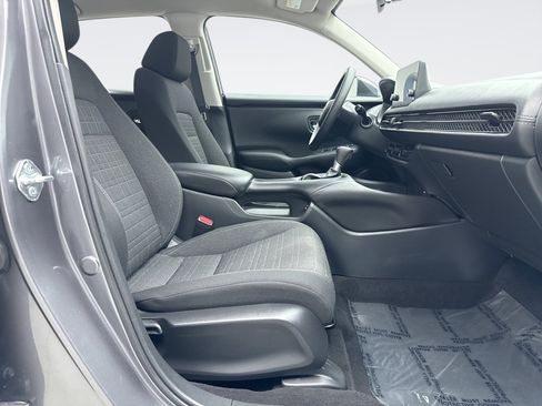 Used 2025 Honda HR-V LX image 16