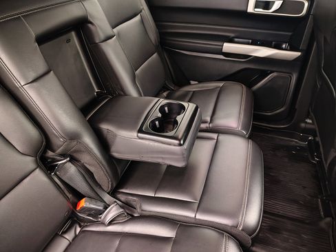 Used 2023 Ford Explorer XLT w/ Equipment Group 202A image 30