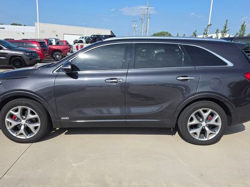 Used 2017 Kia Sorento SX AWD/4WD image 2