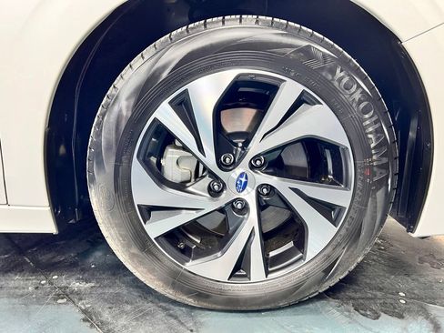 Used 2025 Subaru Legacy Premium AWD/4WD image 25