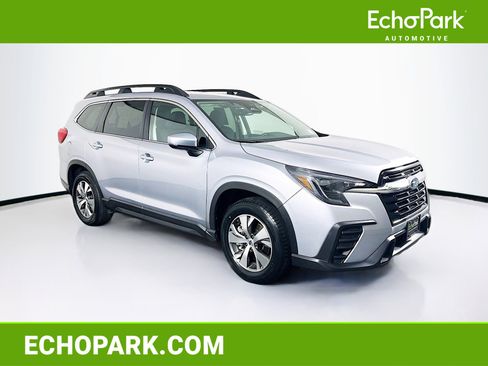 Used 2025 Subaru Ascent Premium AWD/4WD image 1