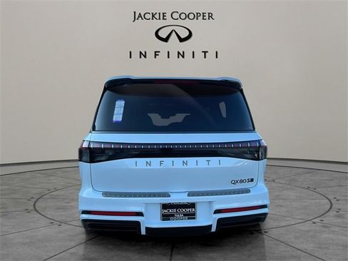 New 2026 INFINITI QX80 4WD w/ Sport Exterior Package image 4