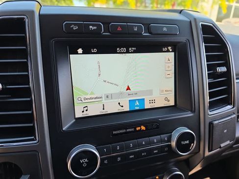Used 2018 Ford Expedition Max XLT w/ Equipment Group 202A AWD/4WD image 18