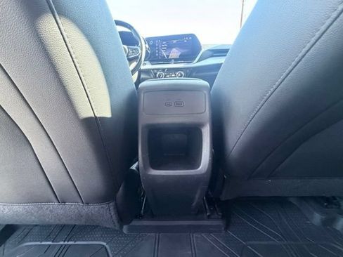 Used 2025 Chevrolet Trax LT w/ Driver Confidence Package FWD image 24