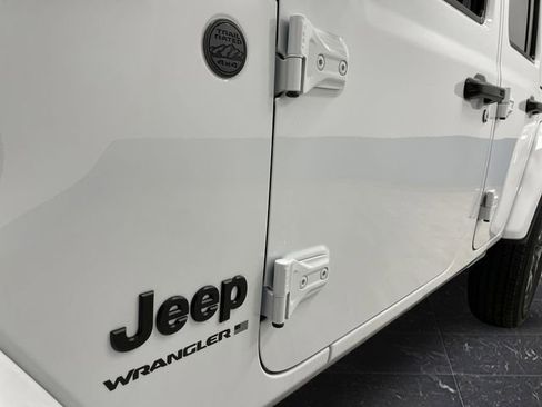 New 2025 Jeep Wrangler Sahara image 32