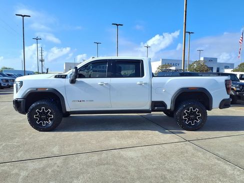 Used 2026 GMC Sierra 2500 AT4X AWD/4WD image 3