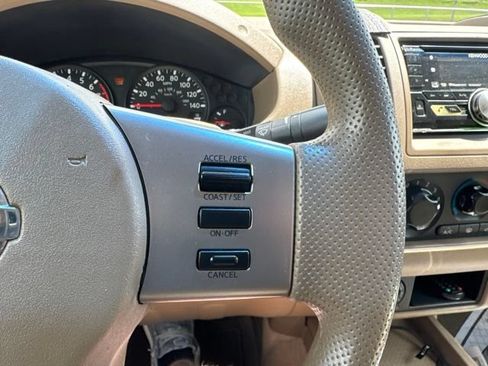Used 2007 Nissan Frontier SE w/ SE Value Truck Pkg AWD/4WD image 20