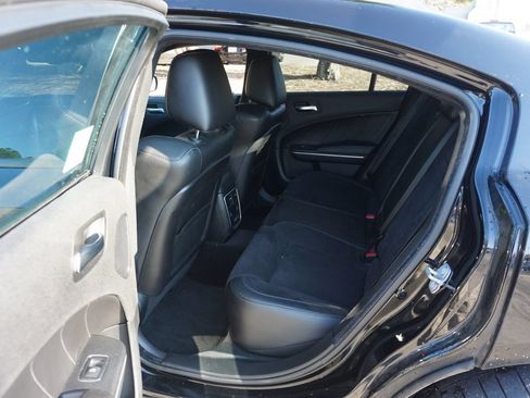 Used 2018 Dodge Charger R/T Scat Pack w/ Dynamics Package RWD image 15