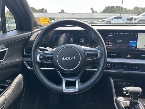Used 2023 Kia Sportage X-Line w/ X-Line Premium Package AWD/4WD image 18