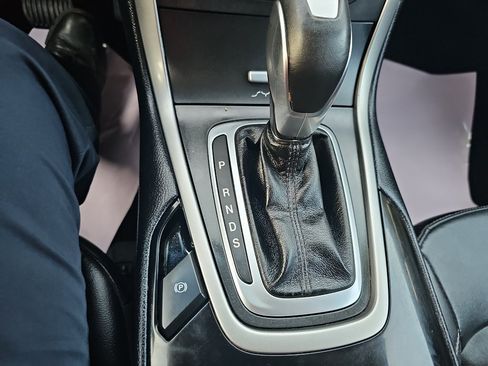 Used 2017 Ford Edge SEL w/ Equipment Group 201A FWD image 19