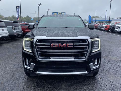 Used 2022 GMC Yukon SLT w/ SLT Luxury Package image 2
