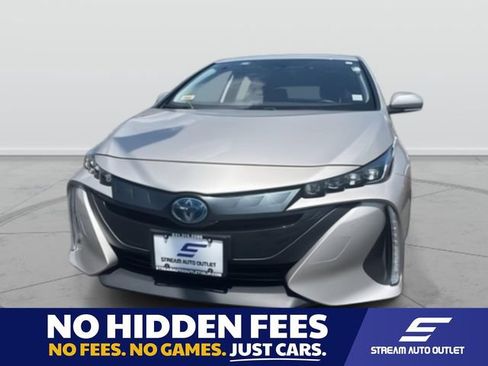 Used 2022 Toyota Prius Prime LE FWD image 1