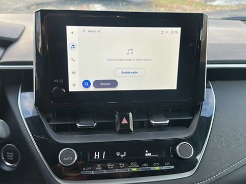 Used 2023 Toyota Corolla SE image 10