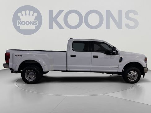 Used 2022 Ford F350 XLT w/ XLT Value Package AWD/4WD image 8