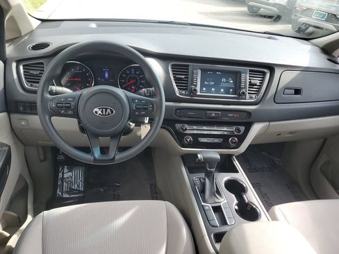 Used 2020 Kia Sedona LX FWD image 16
