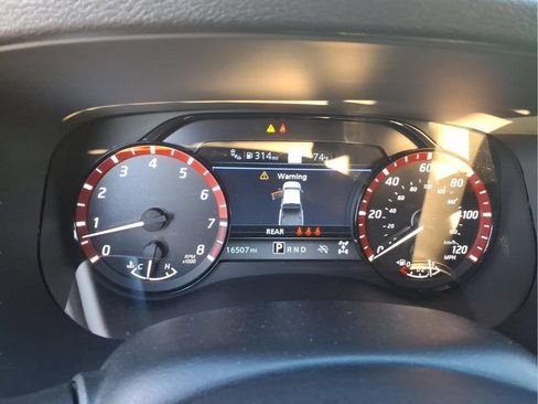 Used 2024 Nissan Frontier PRO-4X w/ Technology Package AWD/4WD image 22