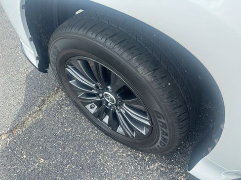 Used 2020 Lexus GX 460 Premium image 7