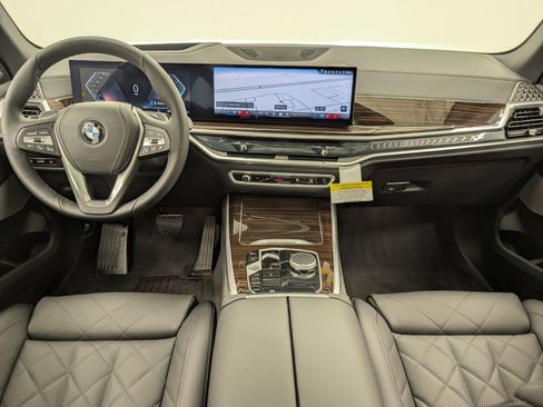 New 2026 BMW X5 sDrive40i w/ Climate Comfort Package RWD image 17