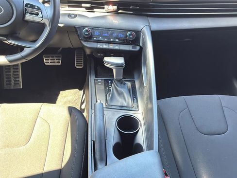 Certified 2025 Hyundai Elantra Sport image 21