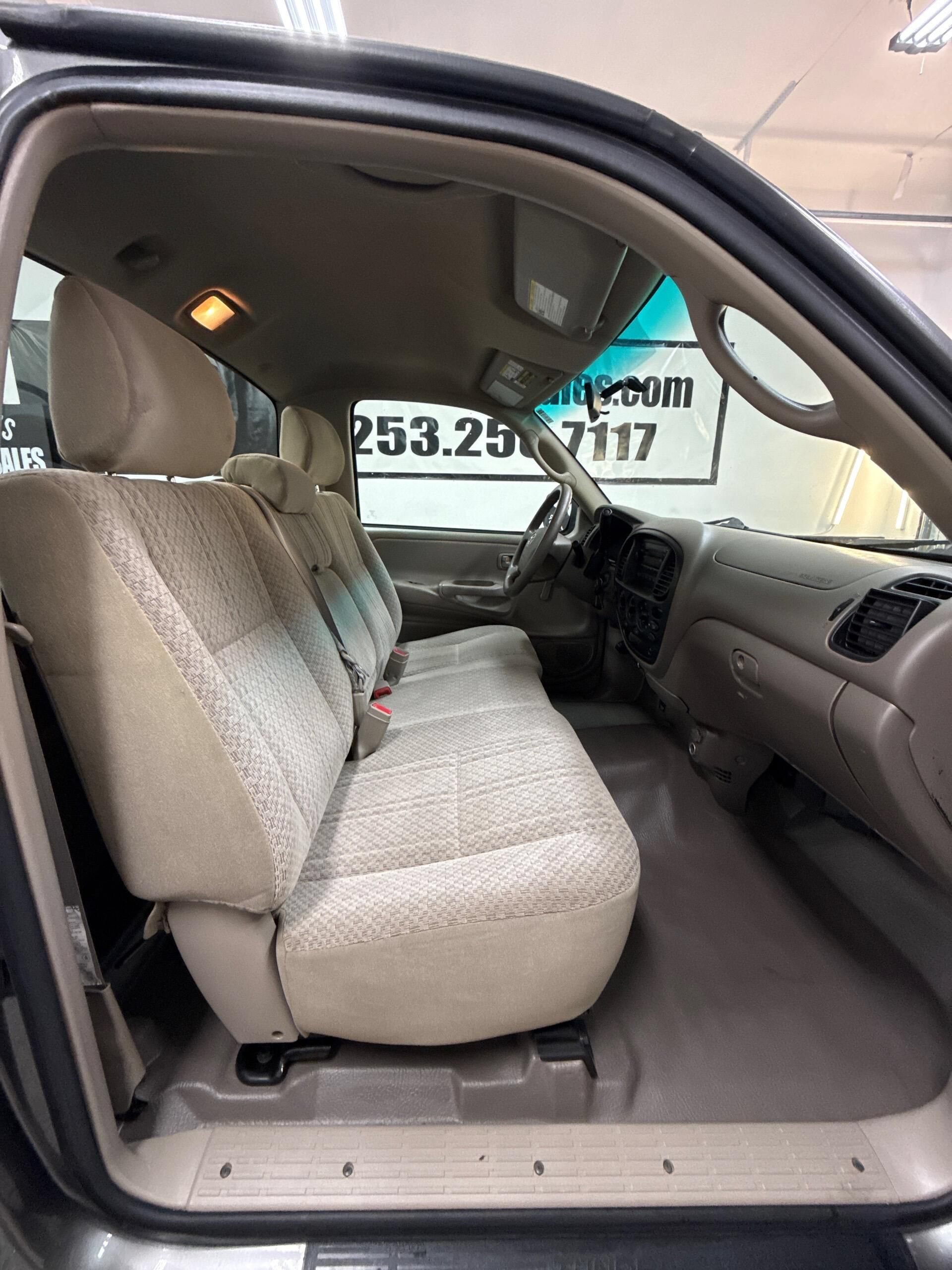 Used 2006 Toyota Tundra 2WD Regular Cab image 2