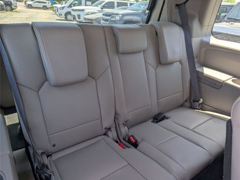 Used 2015 Honda Pilot Touring image 12